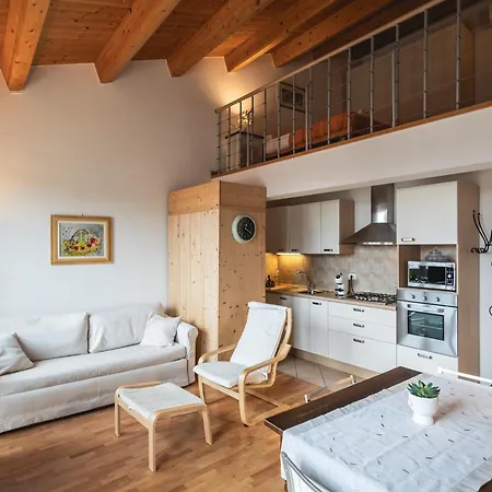 Sunrise Loft, Centro Storico Apartment *