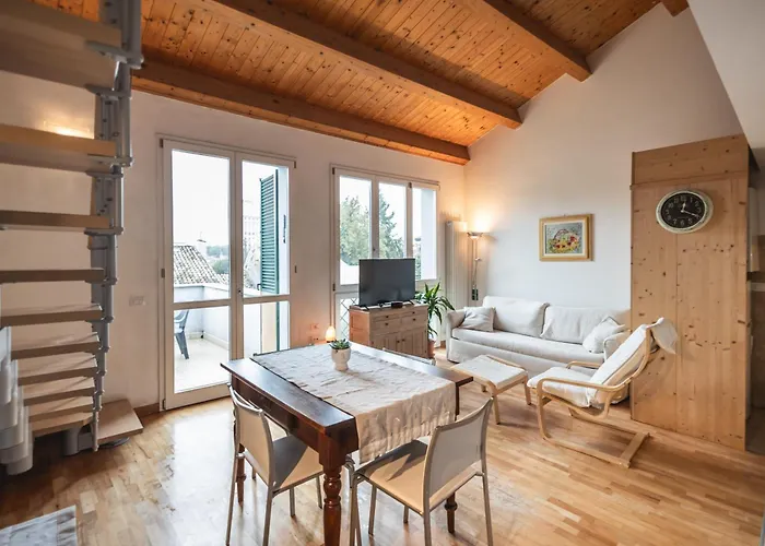 Apartment Sunrise Loft, Centro Storico